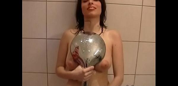  Shower head masturbation on webcam